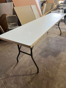 שולחן מתקפל קנט כפול שולחן מתקפל קנט כפול