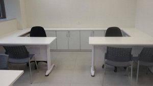 עמדות עבודה בלבן עמדות עבודה בלבן